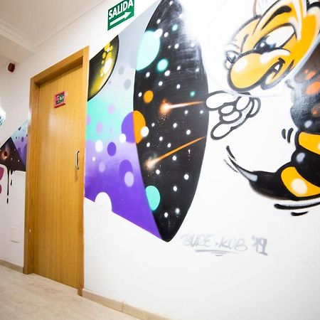Shiku Hostel Lugo Ngoại thất bức ảnh