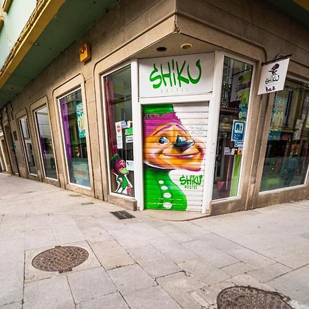 Shiku Hostel Lugo Ngoại thất bức ảnh
