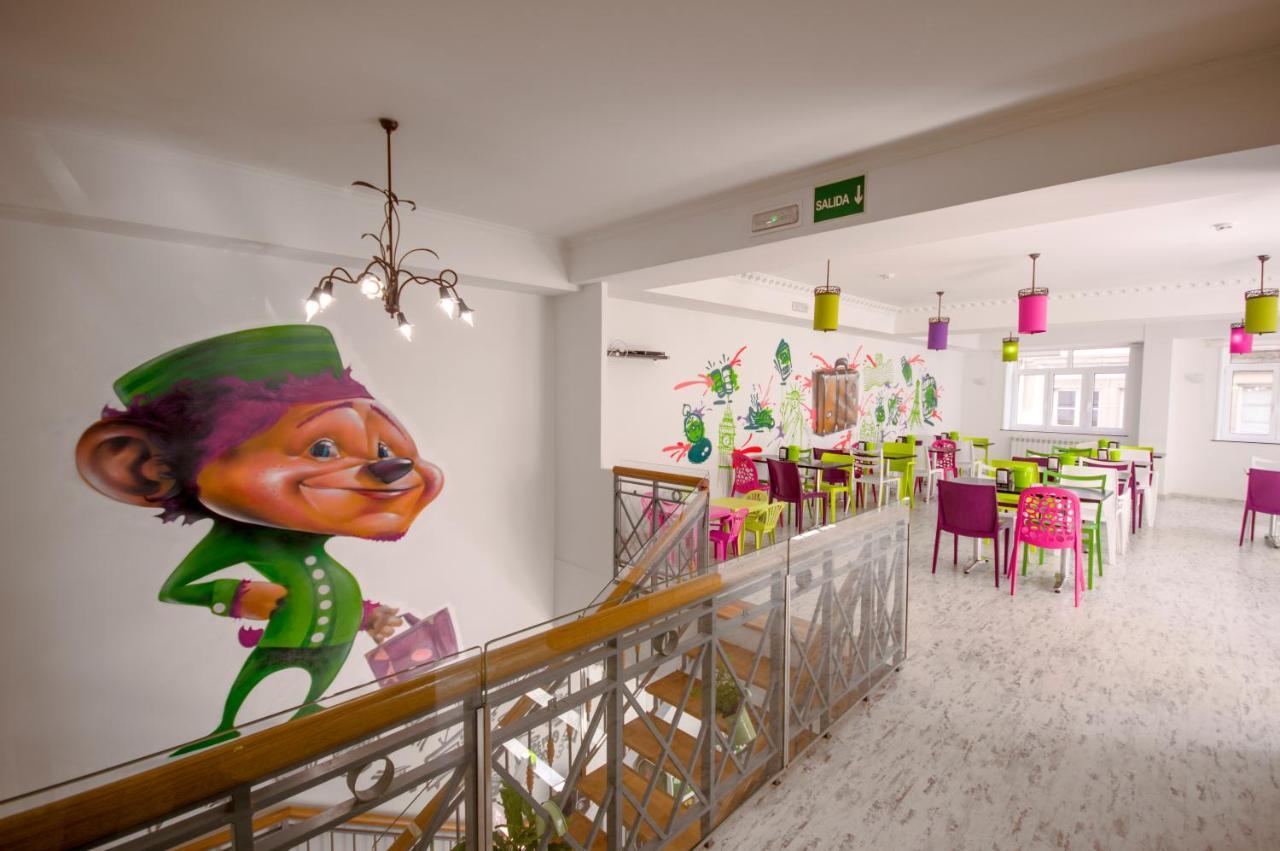 Shiku Hostel Lugo Ngoại thất bức ảnh