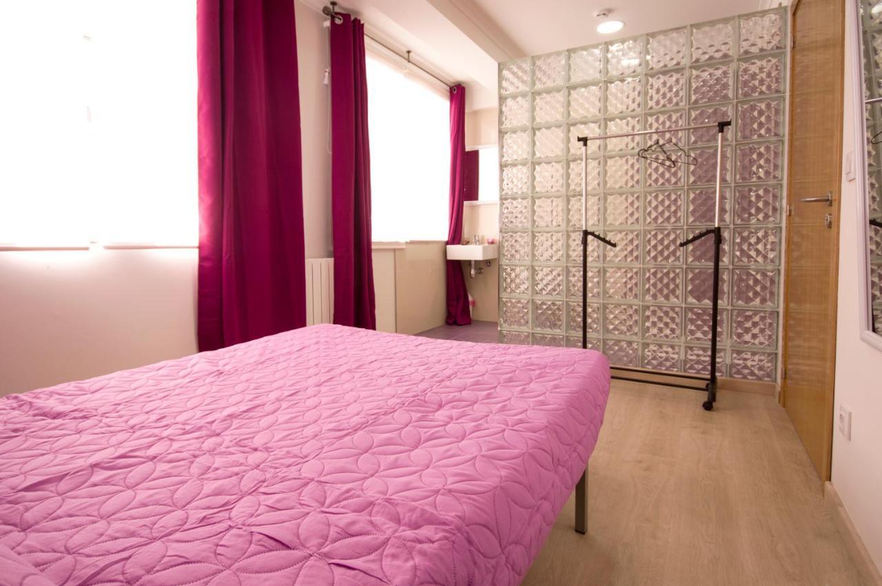 Shiku Hostel Lugo Ngoại thất bức ảnh