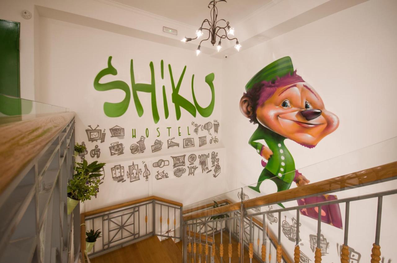 Shiku Hostel Lugo Ngoại thất bức ảnh