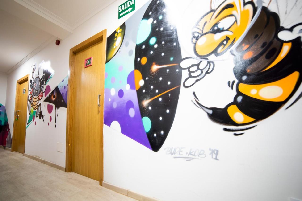 Shiku Hostel Lugo Ngoại thất bức ảnh