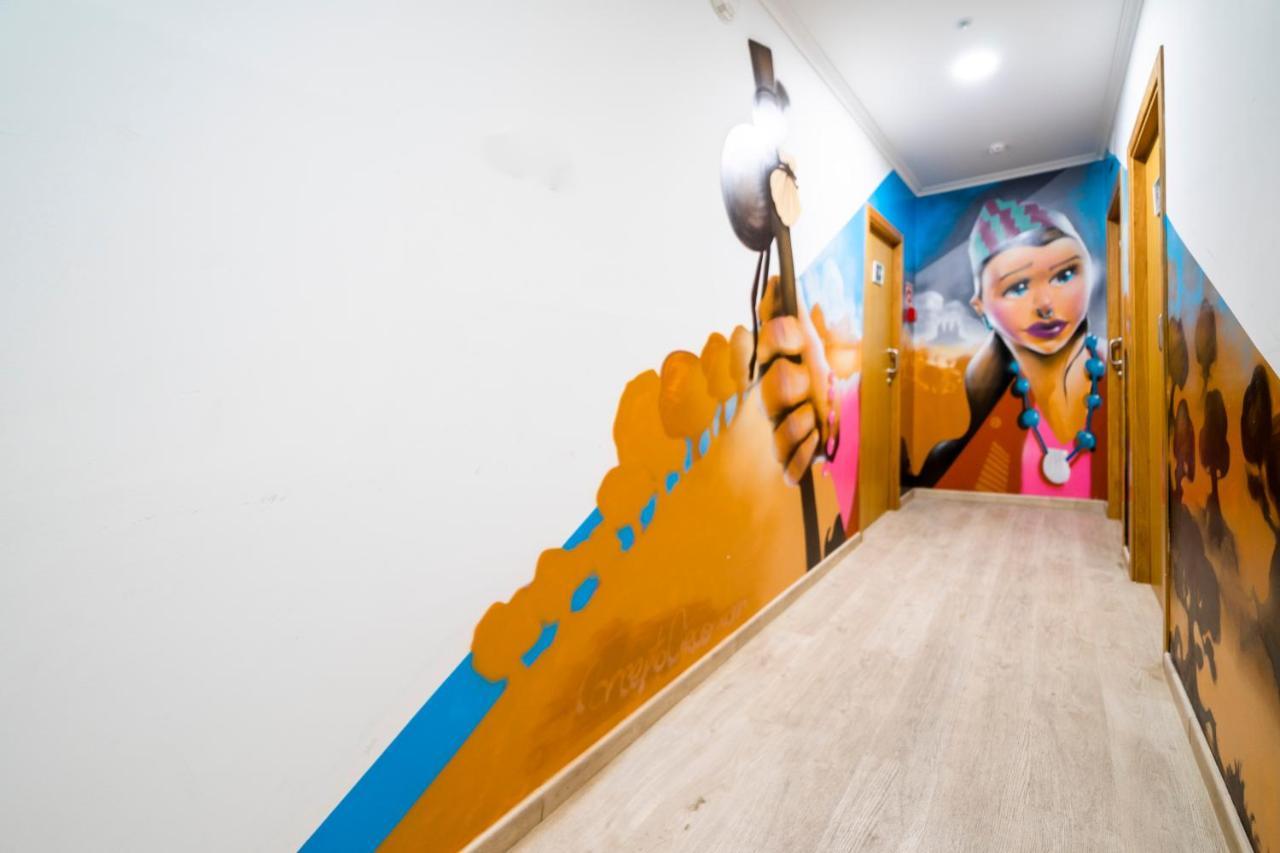 Shiku Hostel Lugo Ngoại thất bức ảnh
