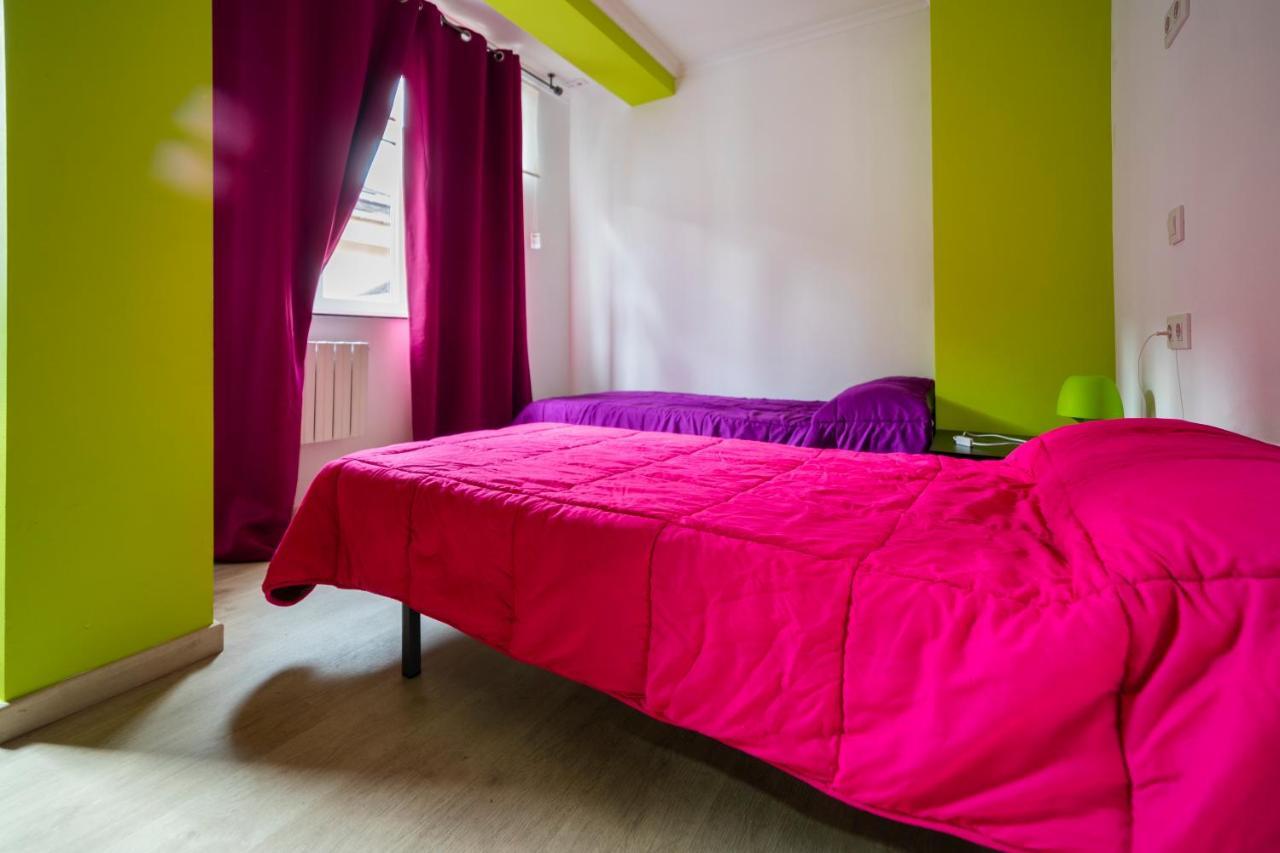 Shiku Hostel Lugo Ngoại thất bức ảnh