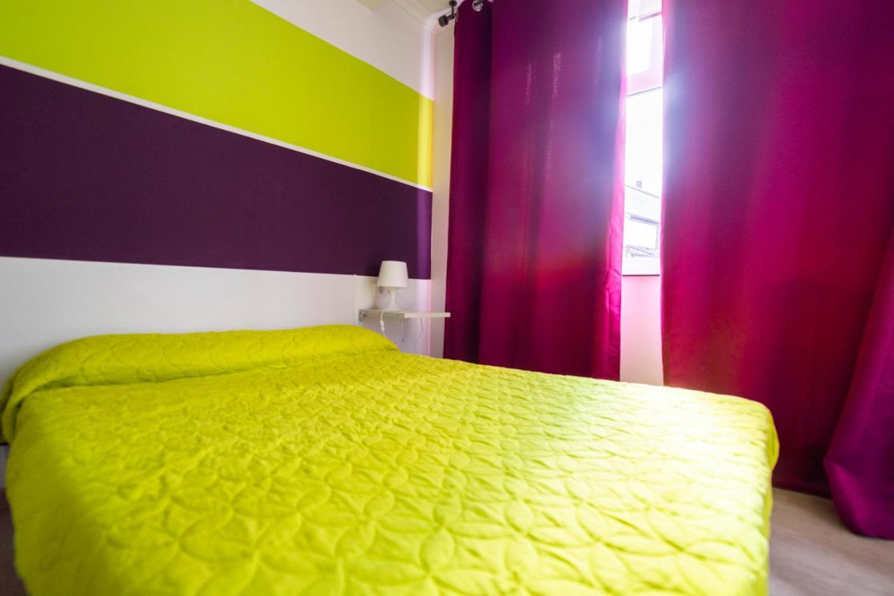 Shiku Hostel Lugo Ngoại thất bức ảnh